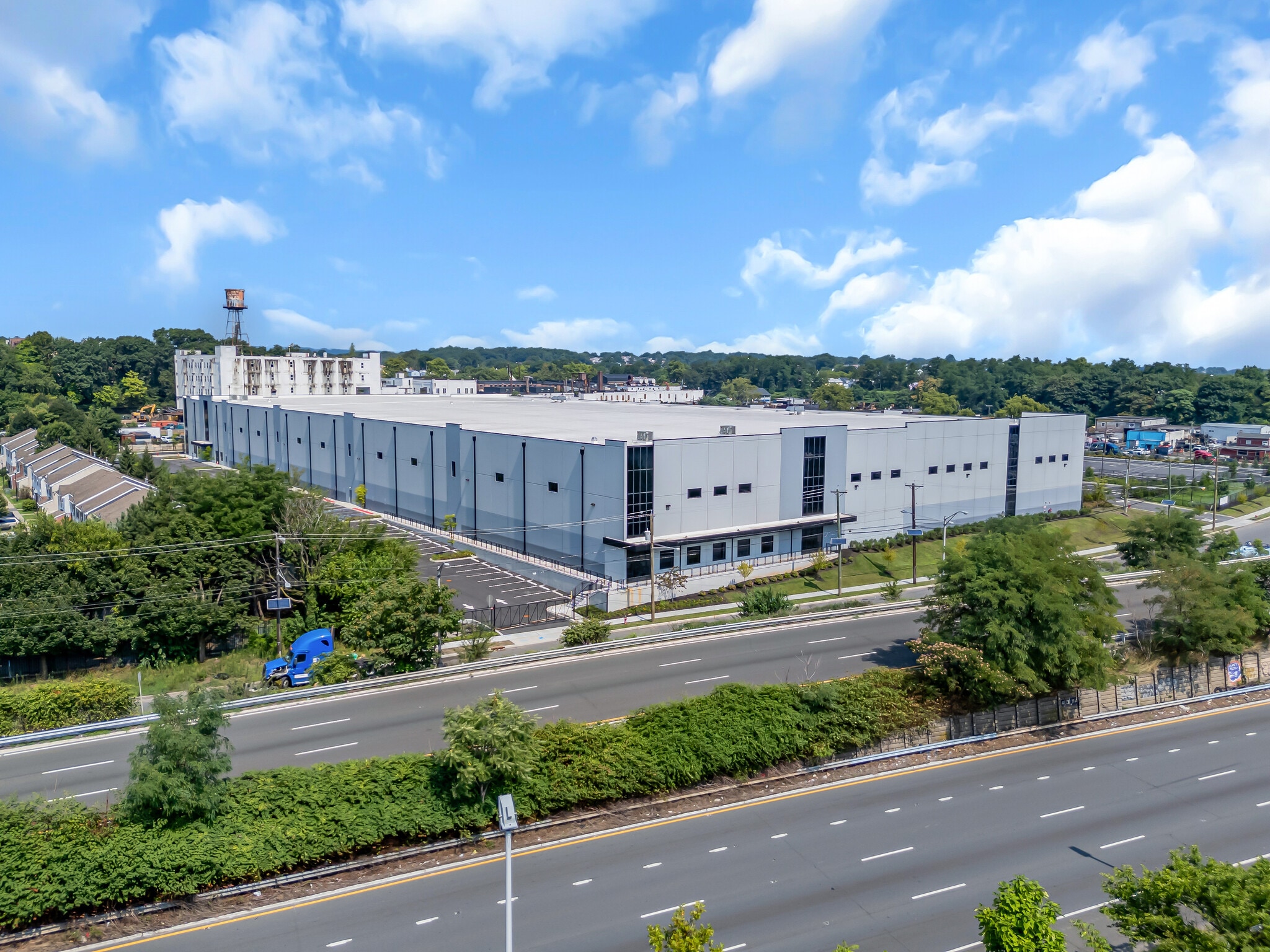 2013 McCarter Hwy, Newark, NJ for sale Primary Photo- Image 1 of 1