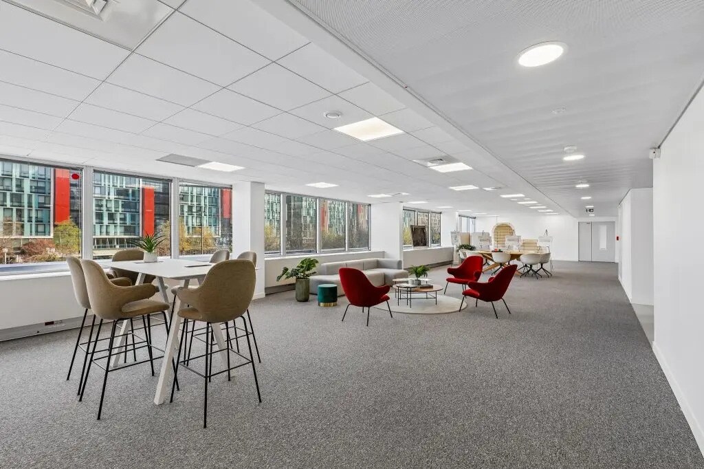 6-20 Esplanade Charles De Gaulle, Nanterre to rent Interior Photo- Image 1 of 6