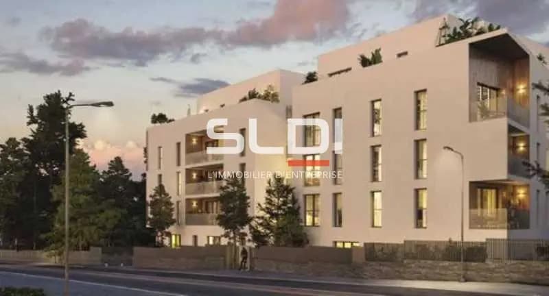 Location Commerce 70 m² - Photo 1