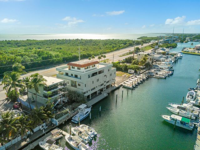 85960 US Hwy 1, Islamorada, FL for rent - Building Photo - Image 3 of 9