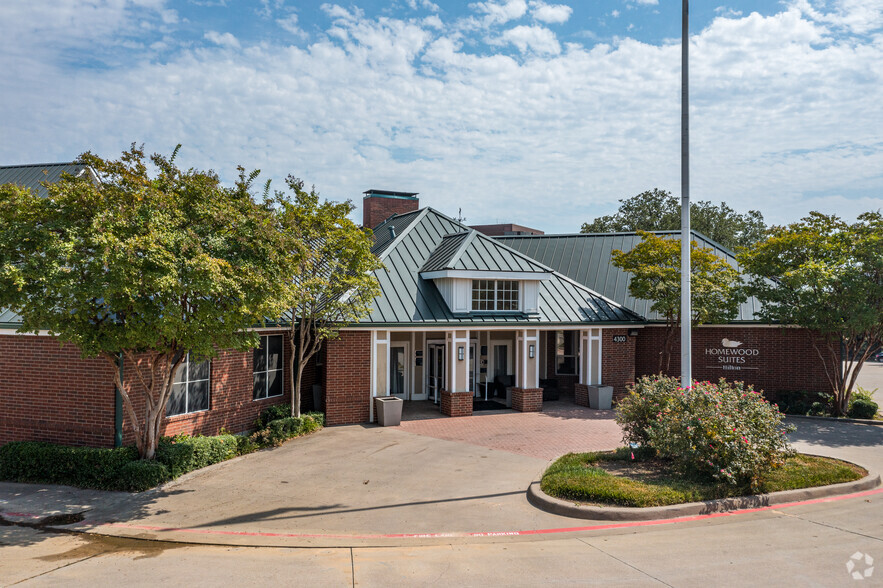 4300 Wingren Dr, Irving, TX for sale - Building Photo - Image 3 of 6