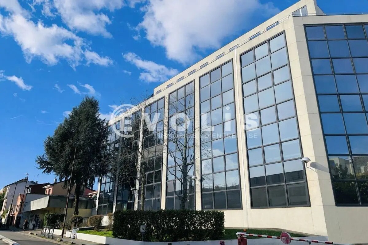 Office in Montreuil to rent Building Photo- Image 1 of 11