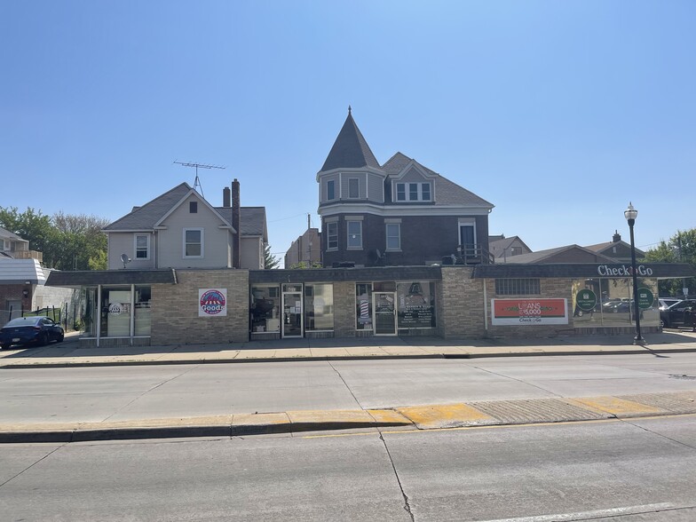 6013-6019 Sheridan Rd, Kenosha, WI for rent - Building Photo - Image 1 of 10