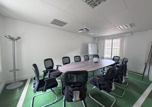 Froghall Rd, Ampthill to rent Interior Photo- Image 2 of 2