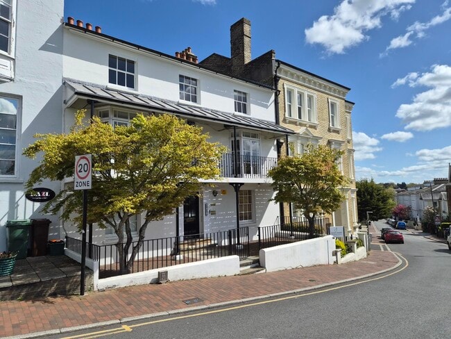 More details for 22 Mount Ephraim Rd, Tunbridge Wells - Office to Rent