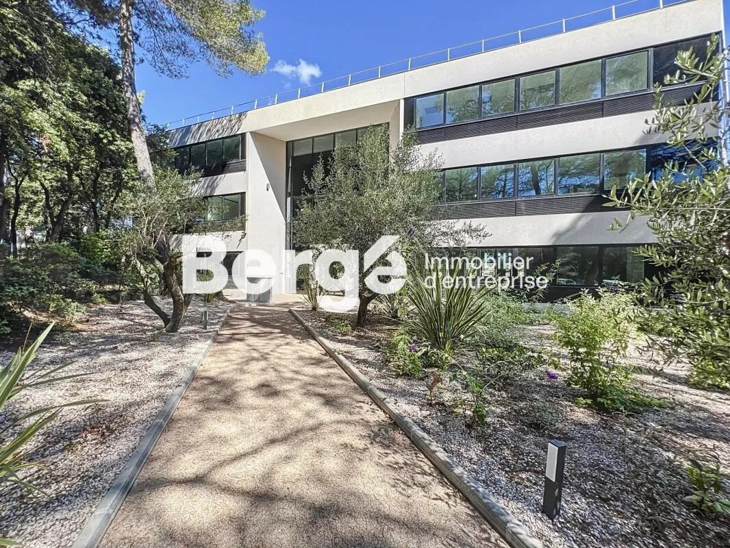 Office in SOPHIA ANTIPOLIS to rent Building Photo- Image 1 of 14