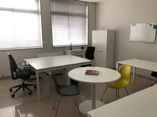 Office in Lyon for sale Building Photo- Image 1 of 6