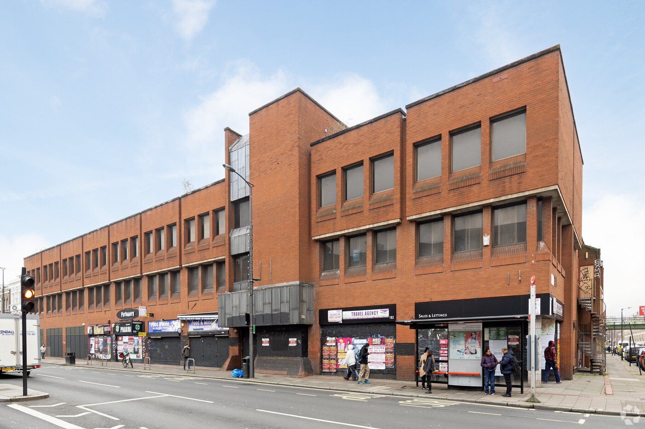 182-202 Walworth Rd, London for sale Primary Photo- Image 1 of 1