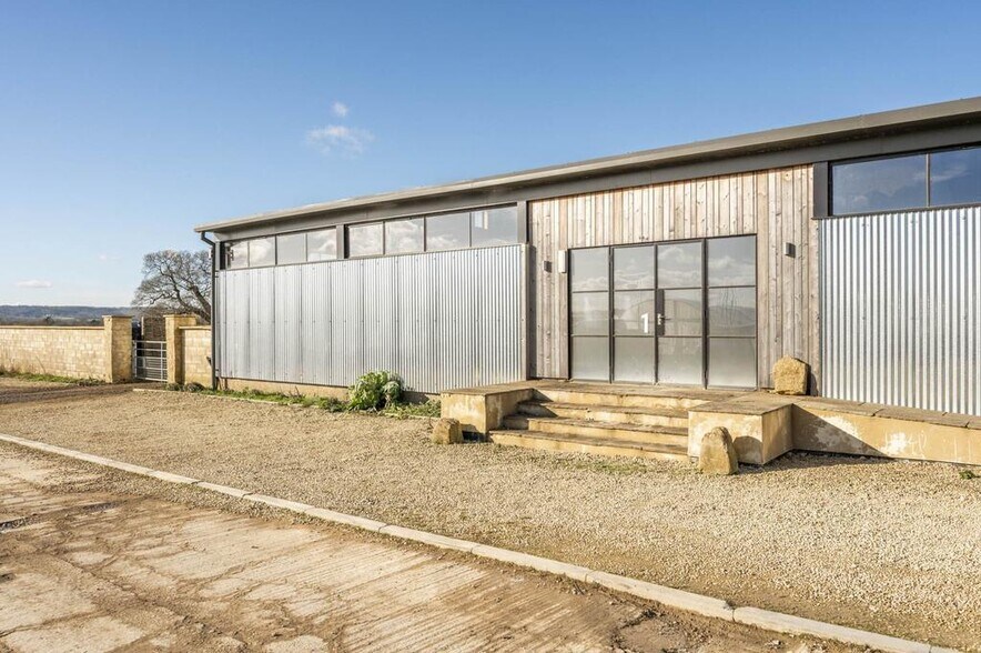 Station Rd, Kingham to rent - Building Photo - Image 1 of 6