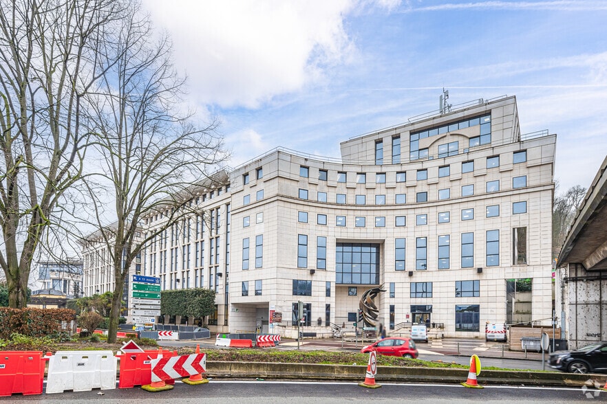 2-10 Rue Troyon, 92310 Sèvres, Sèvres to rent - Primary Photo - Image 1 of 2