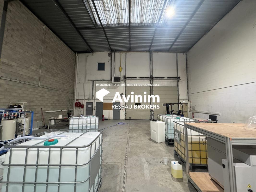 Industrial in Saint Ouen to rent Interior Photo- Image 1 of 6