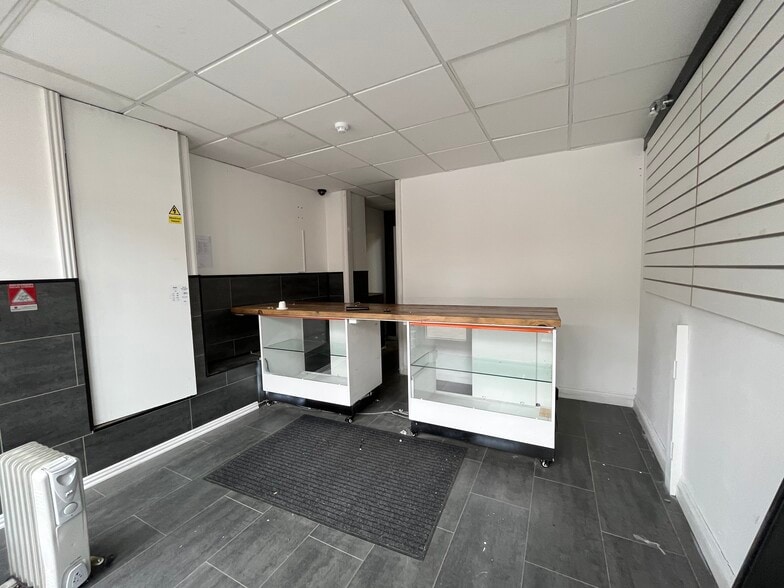 Albany Road, Cardiff to rent - Building Photo - Image 2 of 7