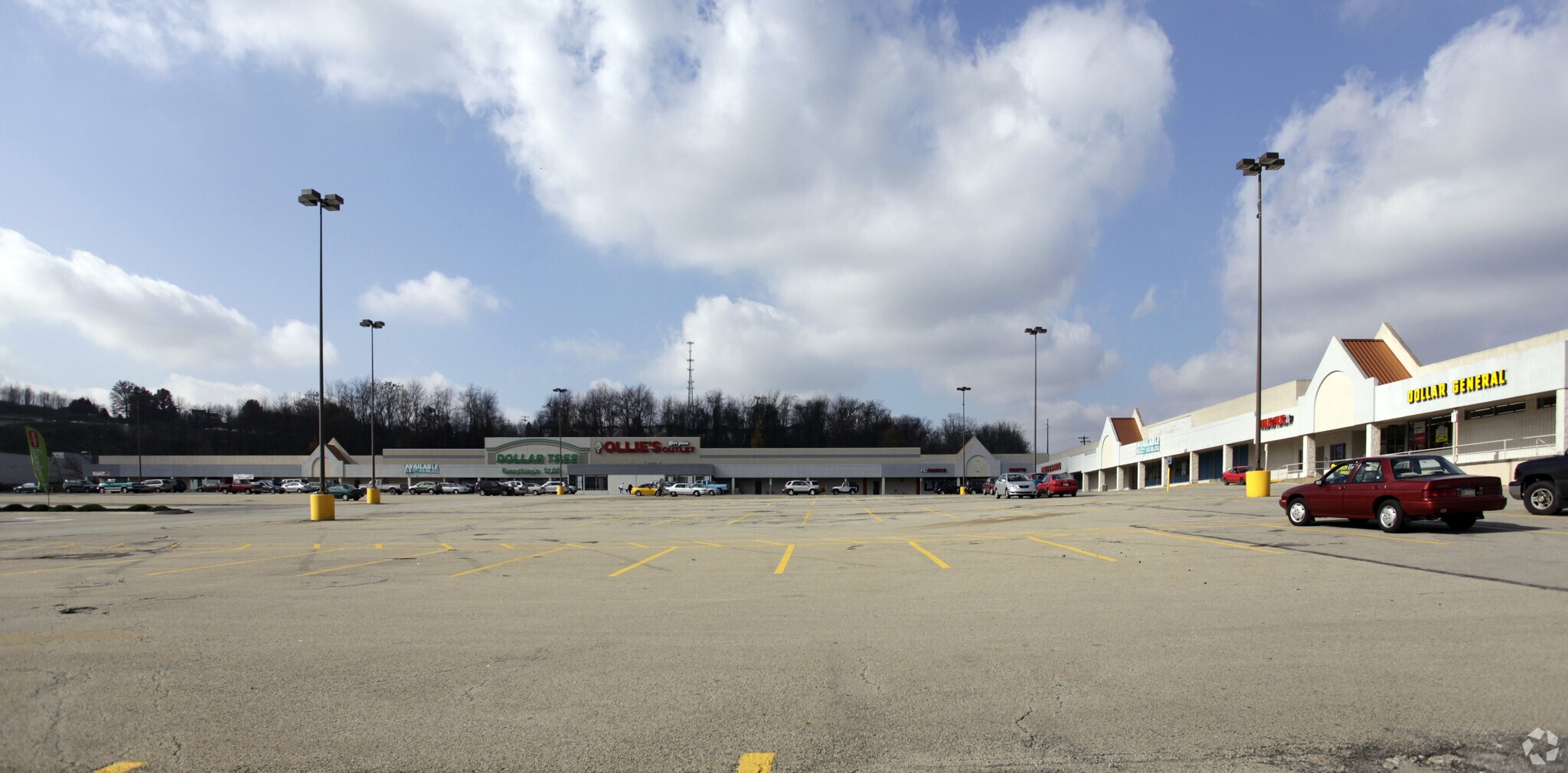 635 Pittsburgh Rd, Uniontown, PA to rent Building Photo- Image 1 of 9