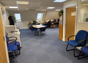 Wickham Rd, Fareham to rent Interior Photo- Image 2 of 4