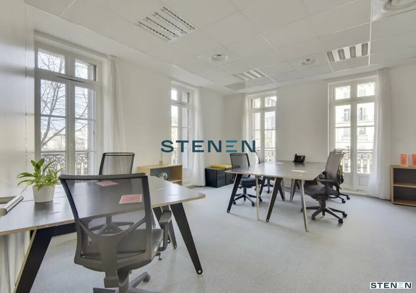 Office in Marseille to rent - Interior Photo - Image 2 of 5