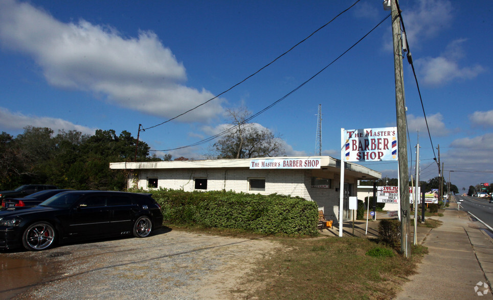 1915 Pace Blvd, Pensacola, FL for sale - Building Photo - Image 2 of 2