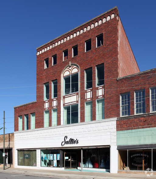 215 W Walnut St, Goldsboro, NC for sale - Primary Photo - Image 1 of 1