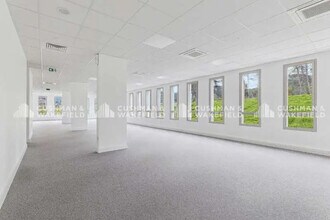 200 Rue Pierre Duhem, Aix-en-Provence to rent Interior Photo- Image 1 of 9