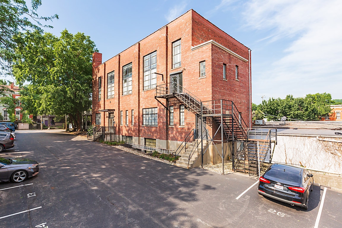 118 W 5th St, Covington, KY to rent Building Photo- Image 1 of 13