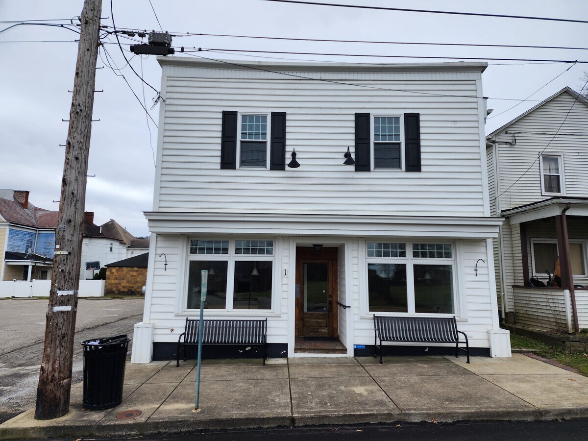 805 10th St, Moundsville 26041 Office for Rent