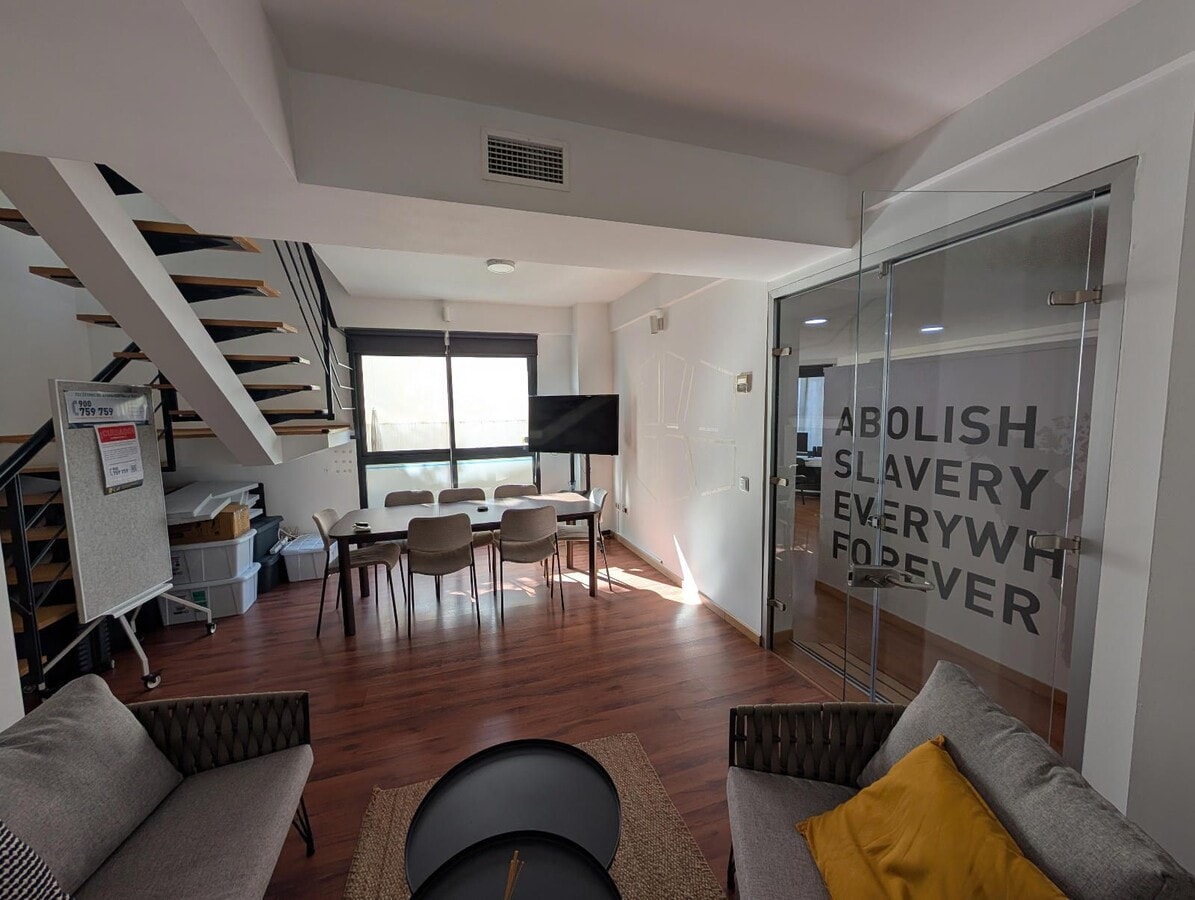 Madrid, MAD 28037 - Unit 1 -  - Interior Photo - Image 1 of 7