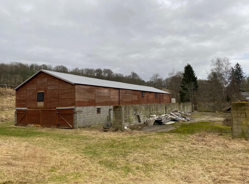 Store, Blairgowrie to rent Primary Photo- Image 1 of 2