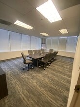 2400 Centre Pky, Atlanta, GA to rent Building Photo- Image 2 of 11