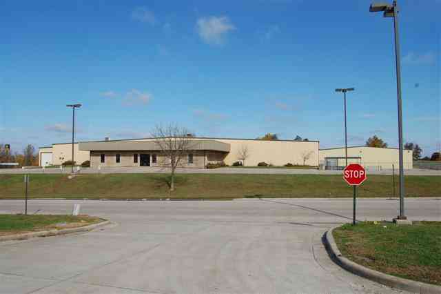 1 Municipal Dr, Carrollton, MO for rent - Primary Photo - Image 1 of 10