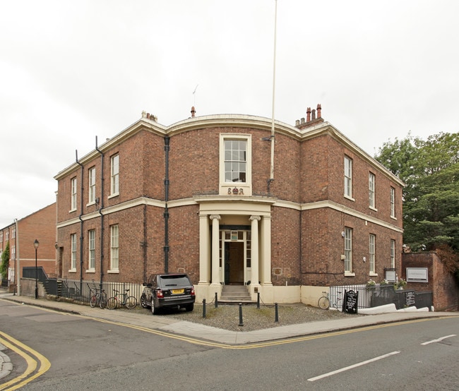 More details for 85 Lower Watergate St, Chester - Office to Rent