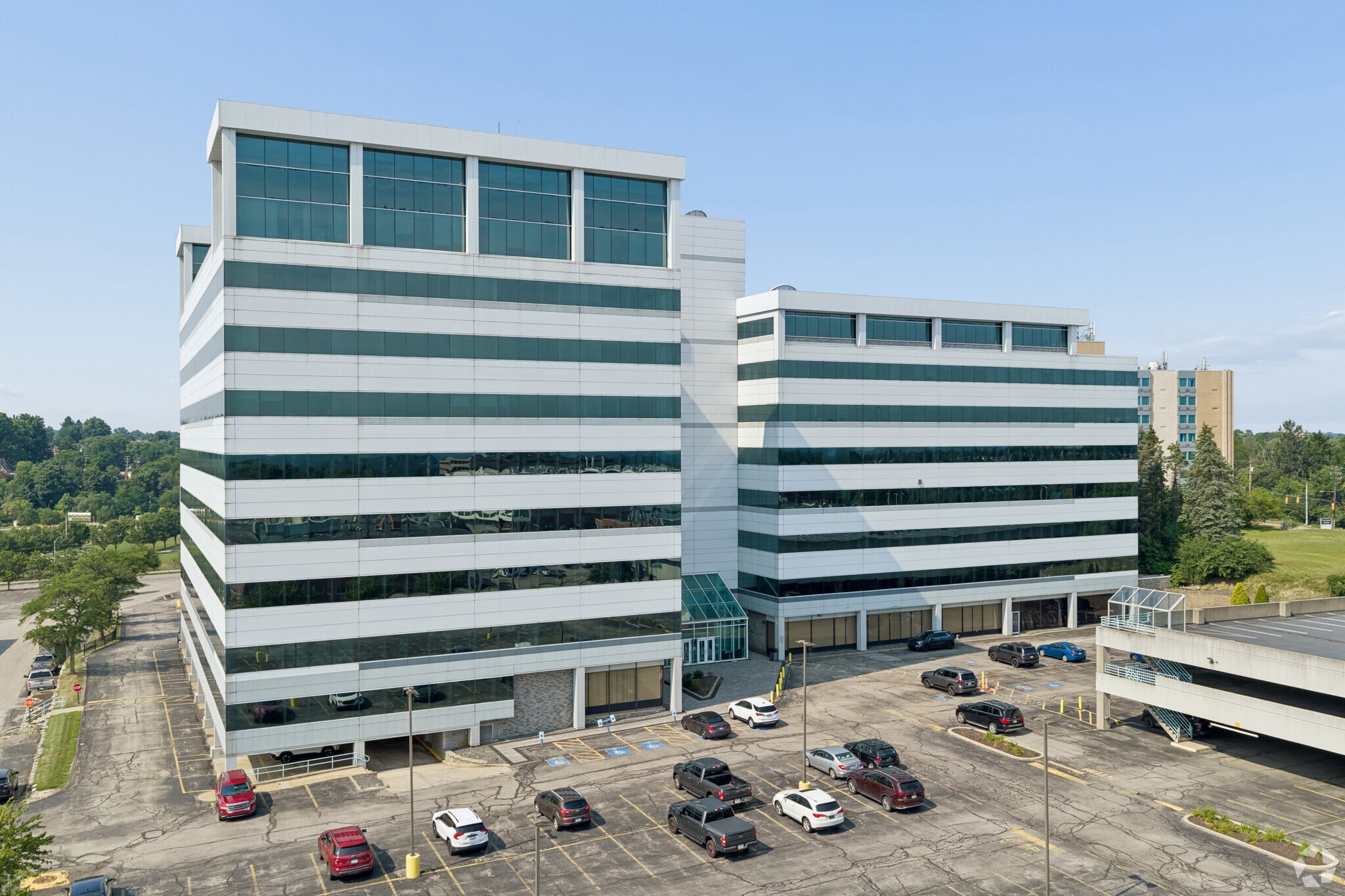 REO Sale | Pittsburgh Office Portfolio portfolio of 3 properties for sale on LoopNet.co.uk Building Photo- Image 1 of 46