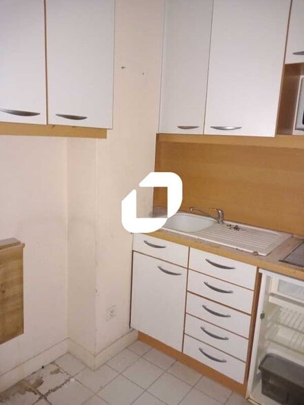 Office in Châtillon to rent - Interior Photo - Image 3 of 9