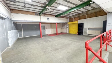 127 Stanstead Rd, London to rent Interior Photo- Image 2 of 10