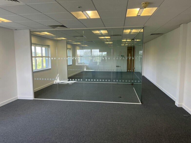 Parsons Green, St Ives to rent - Interior Photo - Image 2 of 9