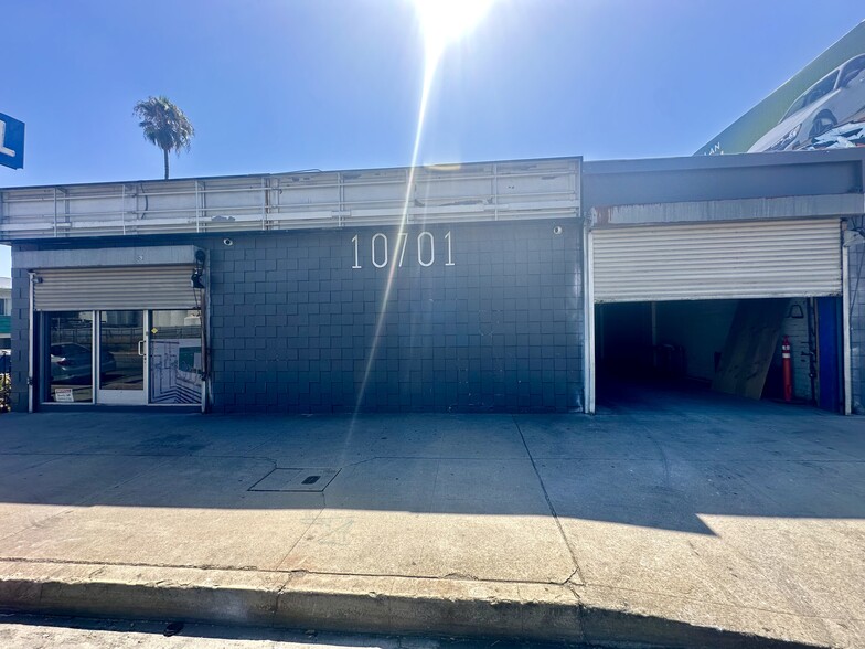 10701 San Fernando Rd, Pacoima, CA for rent - Building Photo - Image 2 of 14