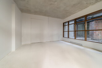 215 Rue Murray, Montréal, QC for rent Building Photo- Image 1 of 3