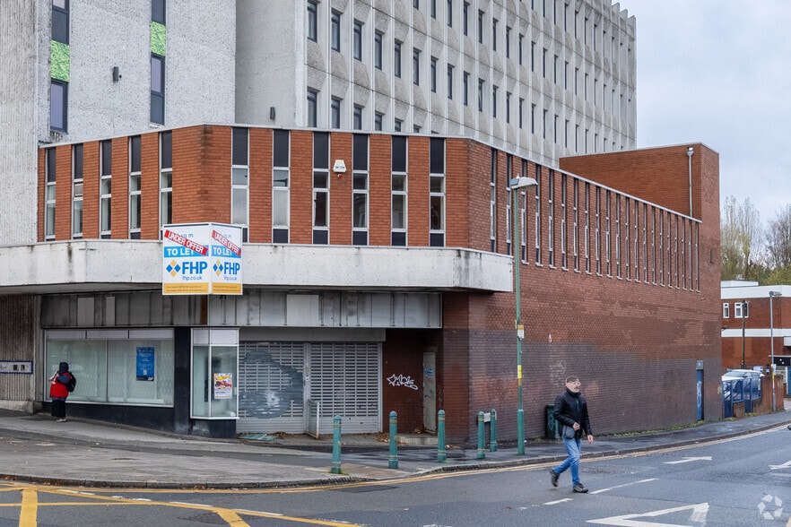 1104 Warwick Rd, Birmingham to rent - Primary Photo - Image 1 of 3