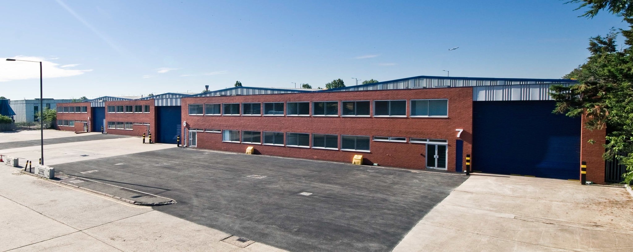 Skyport Industrial Estate, West Drayton to rent Primary Photo- Image 1 of 14