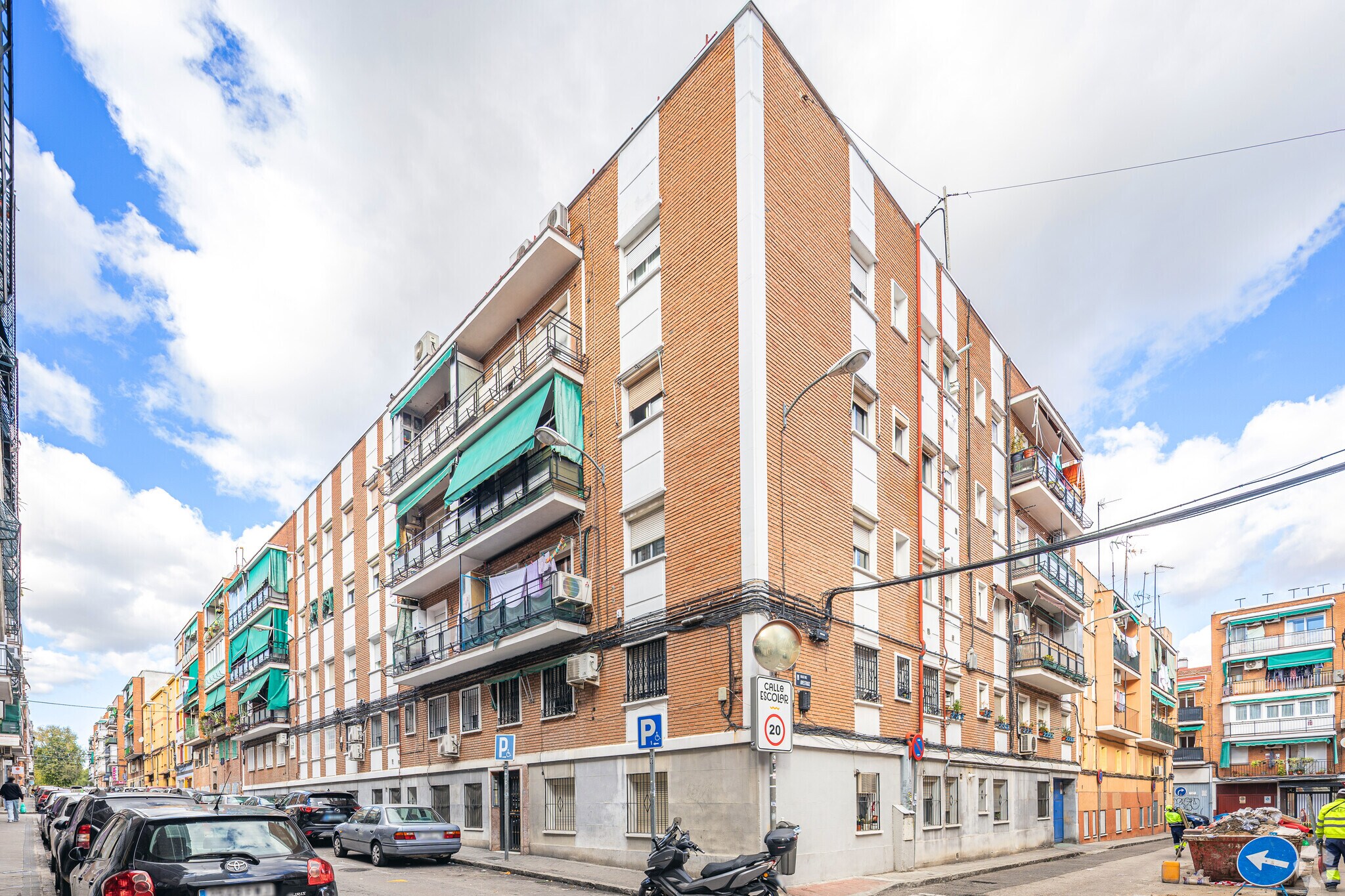 Calle de Carlos Domingo, 6, Madrid, Madrid for sale Primary Photo- Image 1 of 5