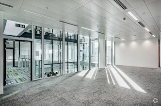 3 Hardman St, Manchester to rent Interior Photo- Image 1 of 9