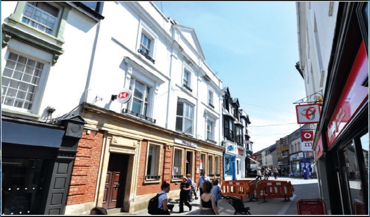 2 Frogmore St, Abergavenny to rent Primary Photo- Image 1 of 2