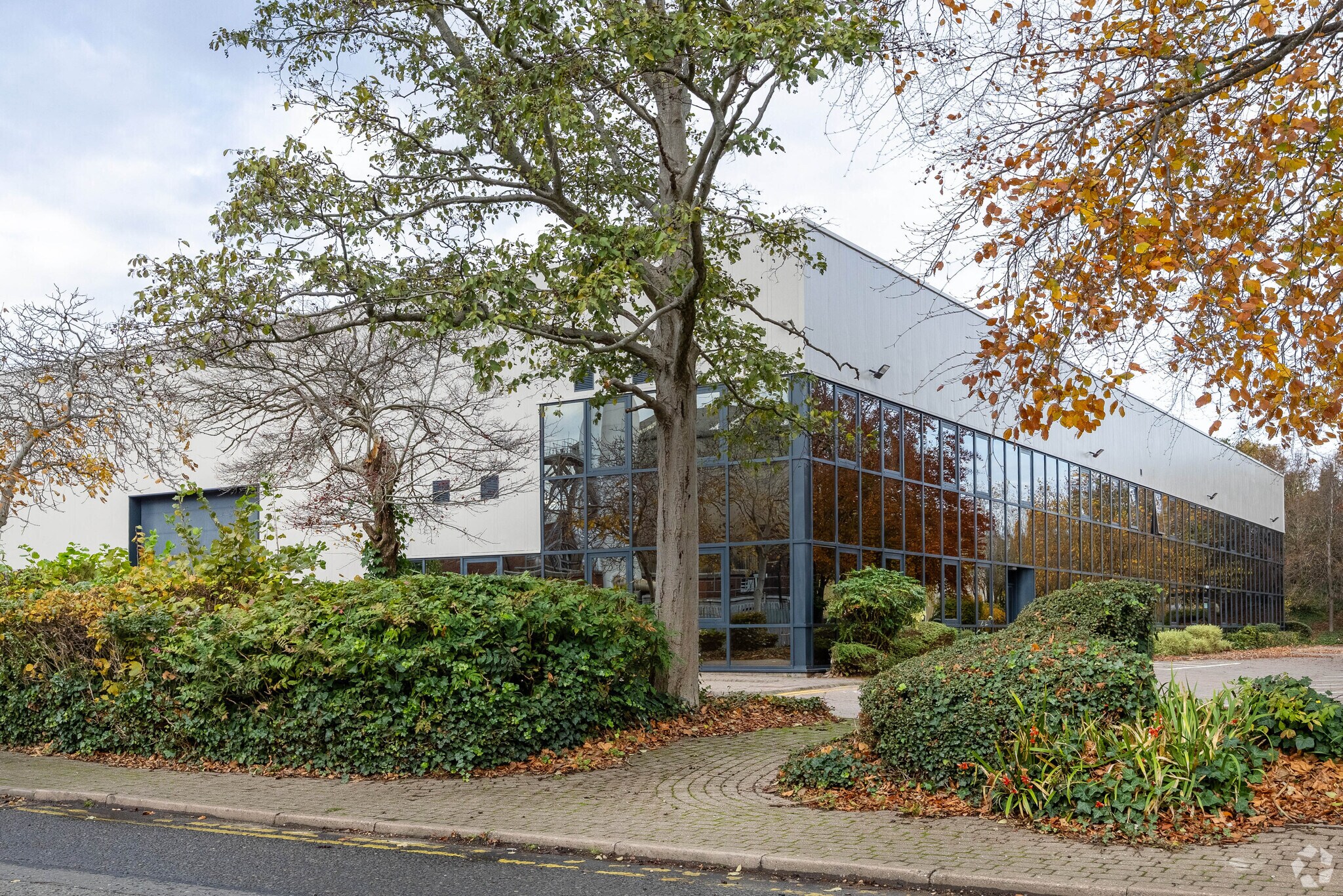 9 Holford Way, Birmingham to rent Primary Photo- Image 1 of 3