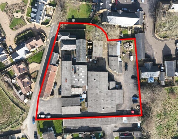 2 Great Field Ln, Stoke-Sub-Hamdon for sale - Building Photo - Image 2 of 2