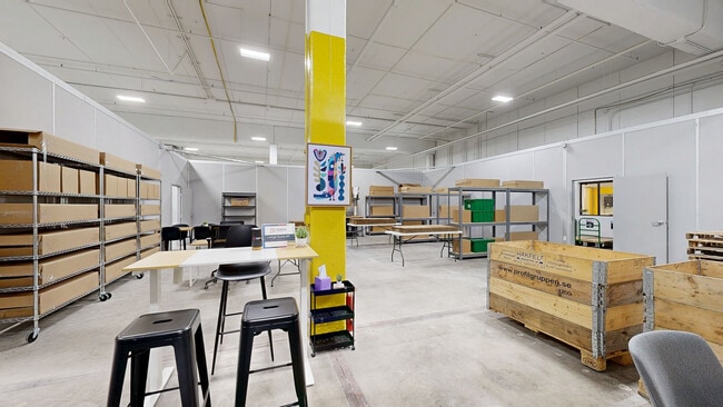 More details for 4440 W Round Lake Rd, Arden Hills, MN - Mixed-use to Rent