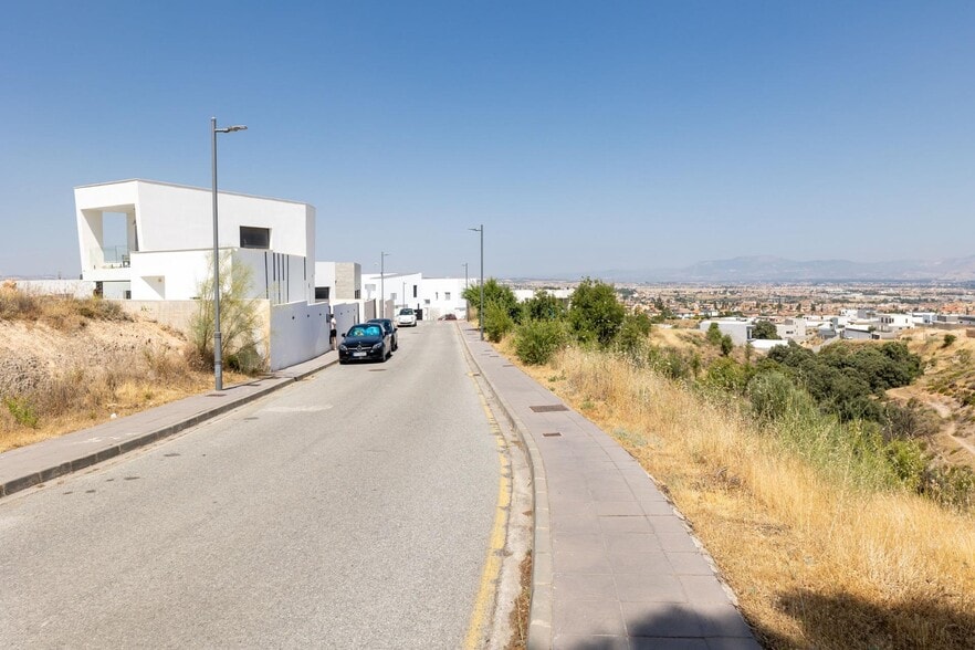 Calle Río Guadalfeo, 34, La Zubia, Granada for sale - Primary Photo - Image 1 of 17