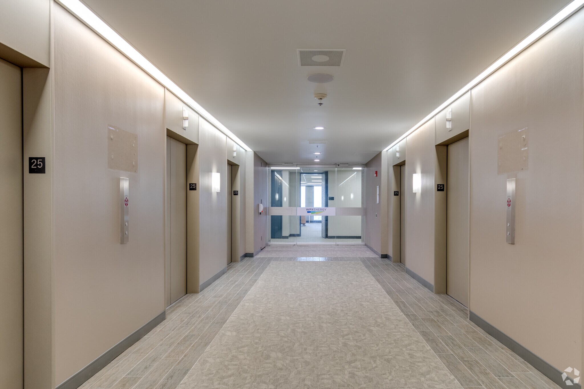 101 E 2nd St, Tulsa, OK to rent Interior Photo- Image 1 of 11