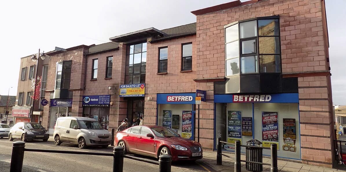 9-15 Bank St, Airdrie for sale Primary Photo- Image 1 of 1