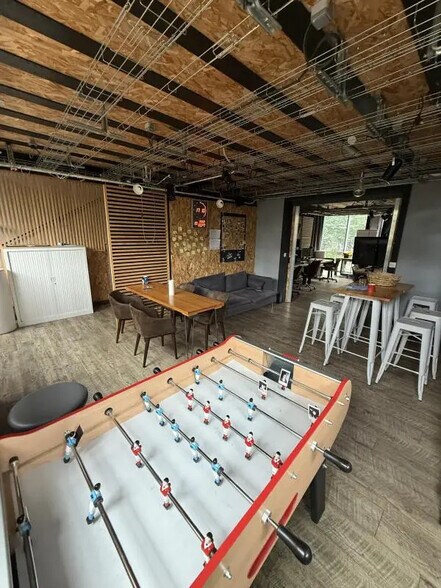 Office in Bordeaux to rent - Building Photo - Image 3 of 4