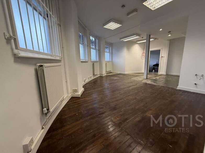 Cheriton Pl, Folkestone to rent - Building Photo - Image 1 of 9