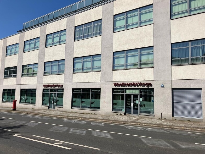 64 Exeter St, Plymouth to rent - Building Photo - Image 1 of 33