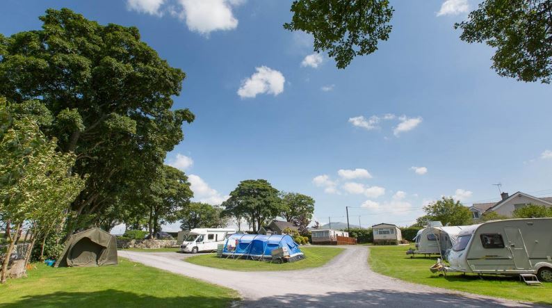 LLanrug, Caernarfon for sale - Primary Photo - Image 1 of 1